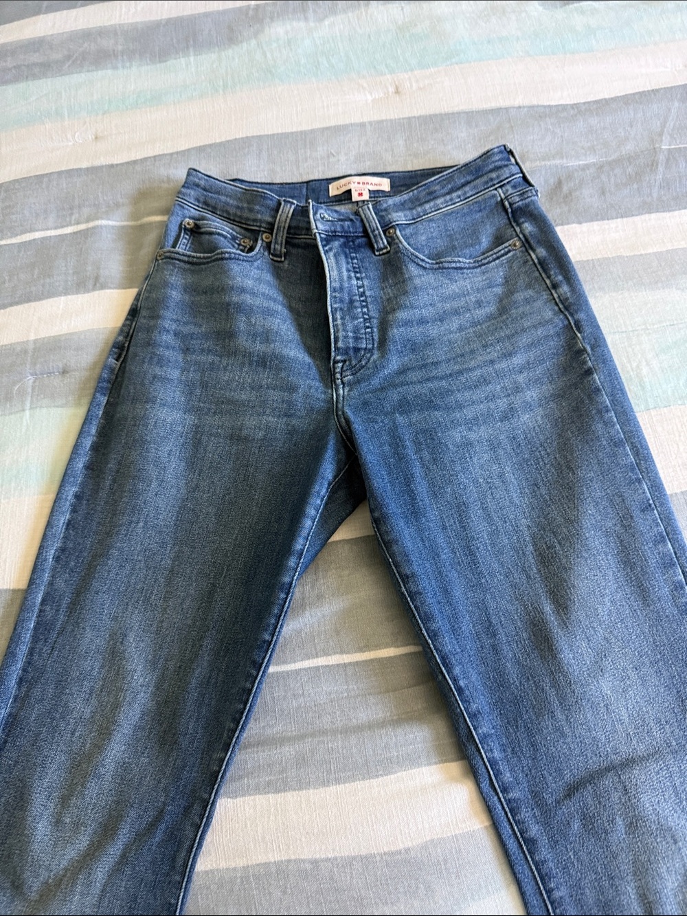 Lucky Brand Flare Jeans in Blue Denim